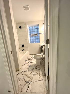 7539 S Essex Unit 1, Chicago, IL 60649