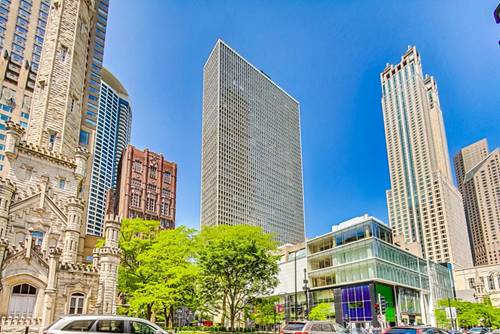 111 E Chestnut Unit 15K, Chicago, IL 60611