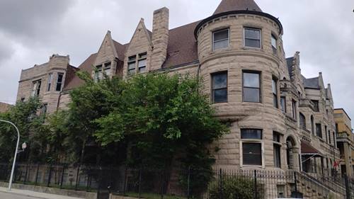 4058 S King, Chicago, IL 60653