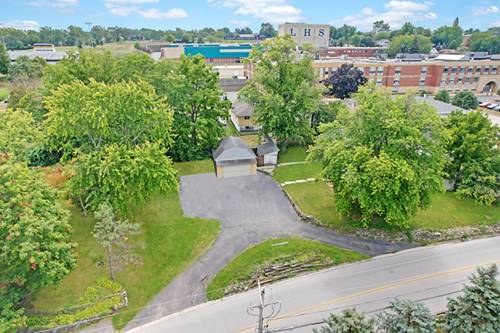 906 E Illinois, Lemont, IL 60439