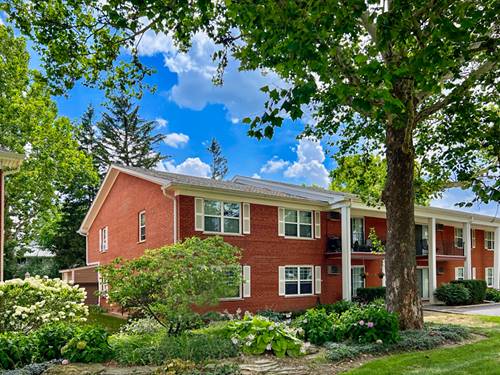 785 Pershing Unit 3-B, Glen Ellyn, IL 60137