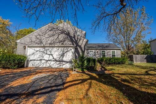 965 Chelsea, Aurora, IL 60504