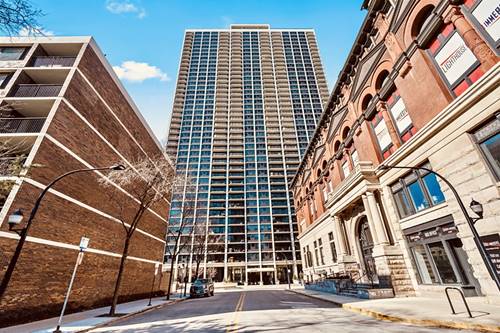 1560 N Sandburg Unit 706J, Chicago, IL 60610