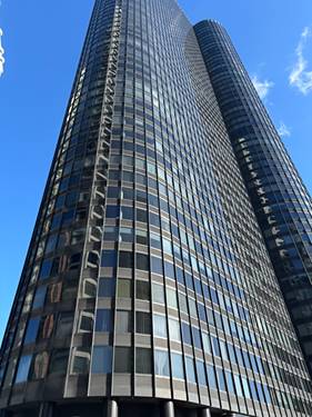 155 N Harbor Unit 406, Chicago, IL 60601