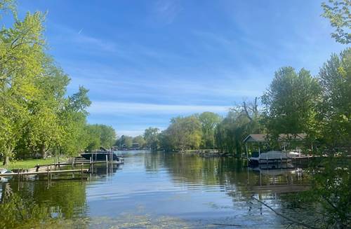 138 Eastwood, Port Barrington, IL 60010