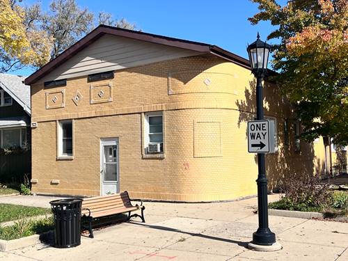 946 Ferdinand, Forest Park, IL 60130