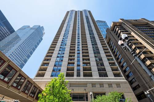 200 N Dearborn Unit 4006, Chicago, IL 60601