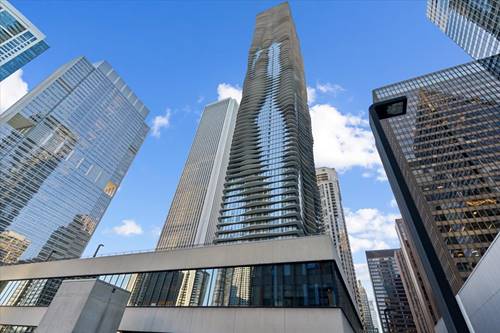 225 N Columbus Unit 7507, Chicago, IL 60601