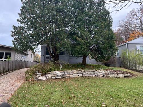 586 Ravinia, Highland Park, IL 60035