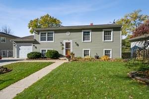 6840 Juniper Unit HOUSE, Hanover Park, IL 60133