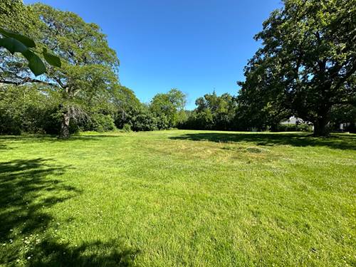 2033 Winnetka, Northfield, IL 60093