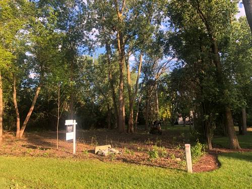 702 Burris, Lake Bluff, IL 60044