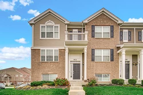 911 Charlton, Naperville, IL 60563