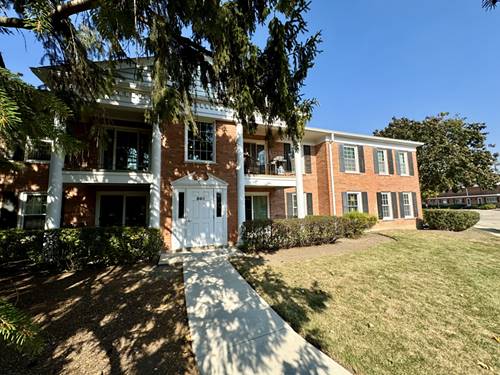 560 Shorely Unit 103, Barrington, IL 60010