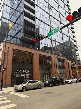 210 N Aberdeen Unit 310, Chicago, IL 60607