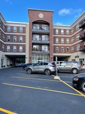 10 N Lake Unit 310, Grayslake, IL 60030