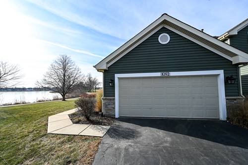 1092 Ridgefield, Carol Stream, IL 60188