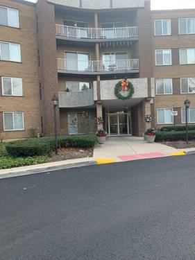 909 E Kenilworth Unit 318, Palatine, IL 60074