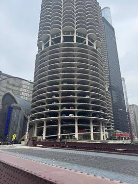 300 N State Unit 5303, Chicago, IL 60654
