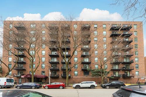 3900 N Pine Grove Unit 609, Chicago, IL 60613
