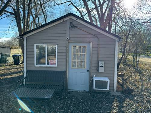 1326 Nippersink, Spring Grove, IL 60081