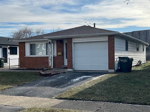 3629 Maxey, Robbins, IL 60472