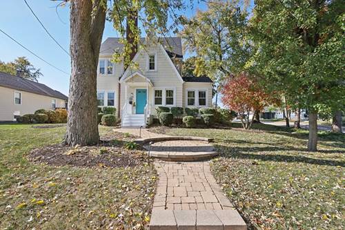 638 N Kenilworth, Glen Ellyn, IL 60137