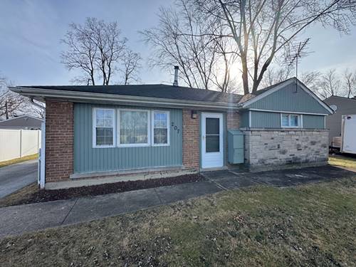 207 Indianwood, Park Forest, IL 60466