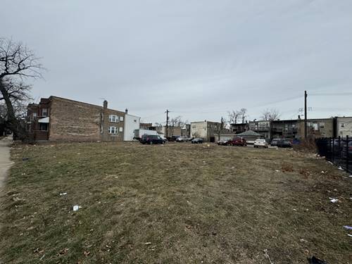 4222 W Adams, Chicago, IL 60624