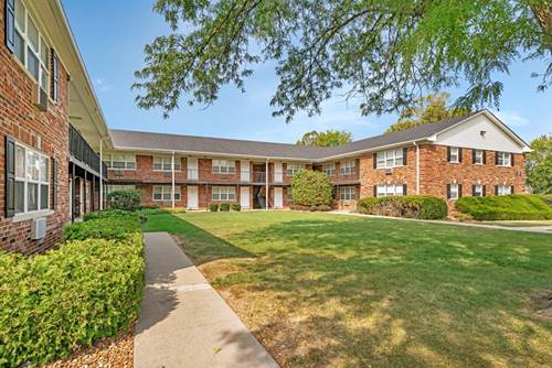 15 Briar Unit 16, Glen Ellyn, IL 60137