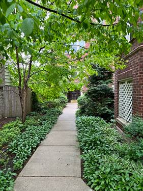 5638 N Kimball, Chicago, IL 60659