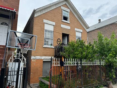 2354 S Sacramento, Chicago, IL 60623