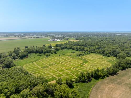0 Deerpass, Marengo, IL 60152