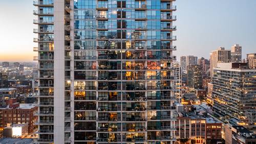 303 W Ohio Unit 1906, Chicago, IL 60654