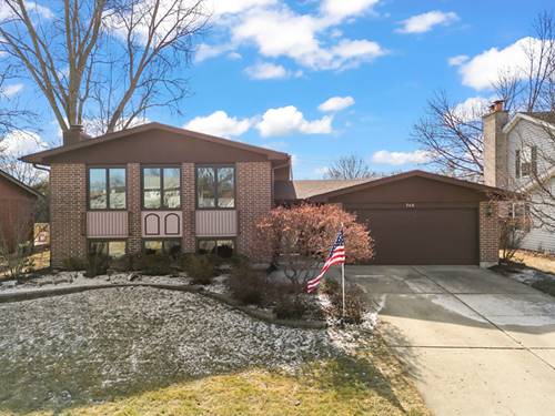 560 Tennyson, Wheaton, IL 60189
