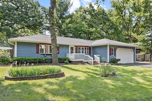 665 S Circle, Port Barrington, IL 60010