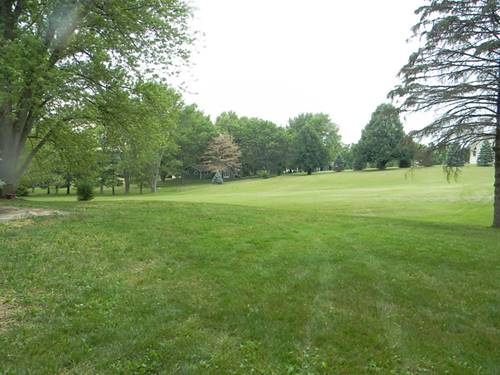 40 Fair Oaks, St. Charles, IL 60175