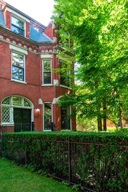 540 W Fullerton, Chicago, IL 60614