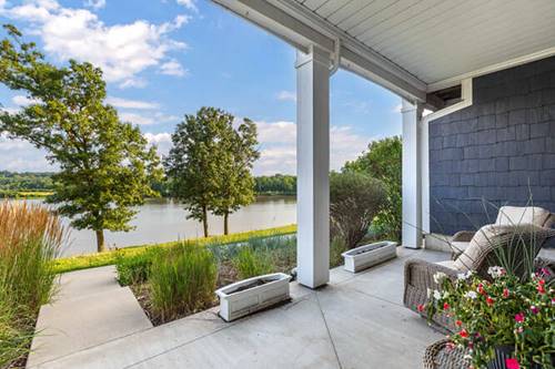 11 River Row, Ottawa, IL 61350