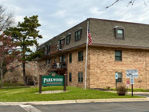 475 N Cass Unit 202, Westmont, IL 60559