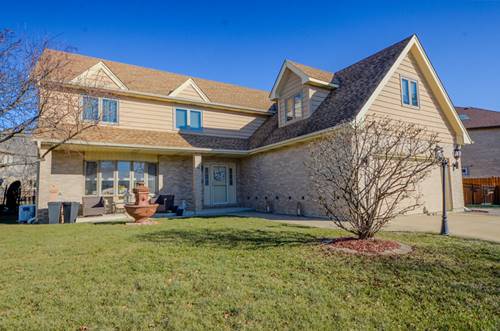 157 N Oak Mill, Addison, IL 60101