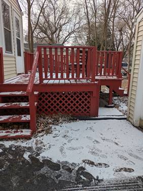 113 E Donovan, Woodstock, IL 60098