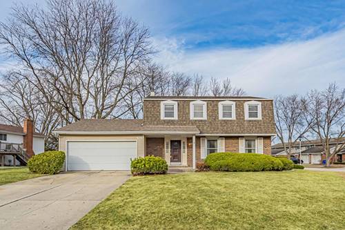 1581 Groton, Wheaton, IL 60189
