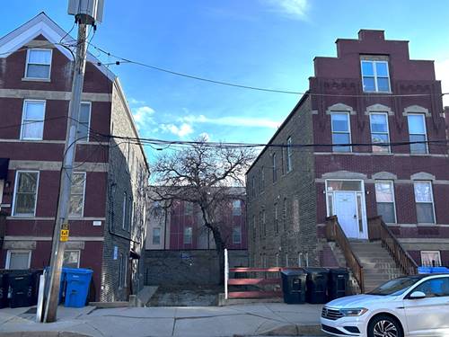 941 N Racine, Chicago, IL 60642