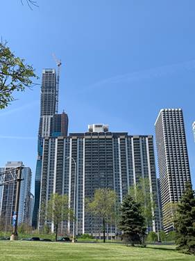 400 E Randolph Unit 3515, Chicago, IL 60601