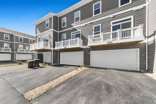 2121 Yellowstone Unit 2121, Mundelein, IL 60060