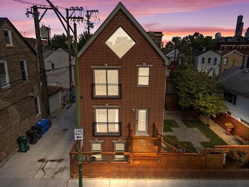 1024 W 18th, Chicago, IL 60608