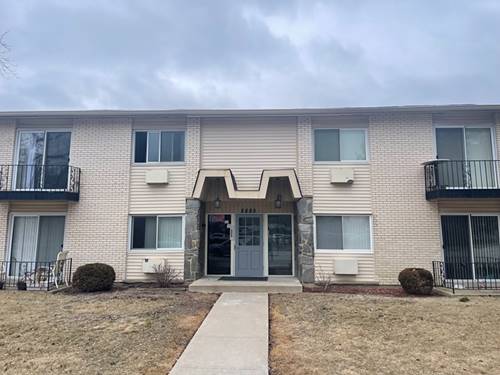 8880 Golf Unit 1H, Des Plaines, IL 60016