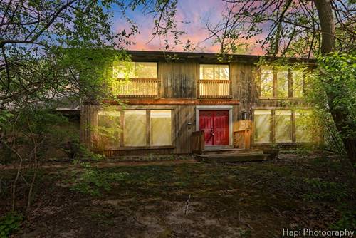 24570 W Middle Fork, Barrington, IL 60010