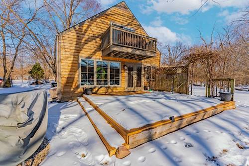 1756 Winaki, Algonquin, IL 60102